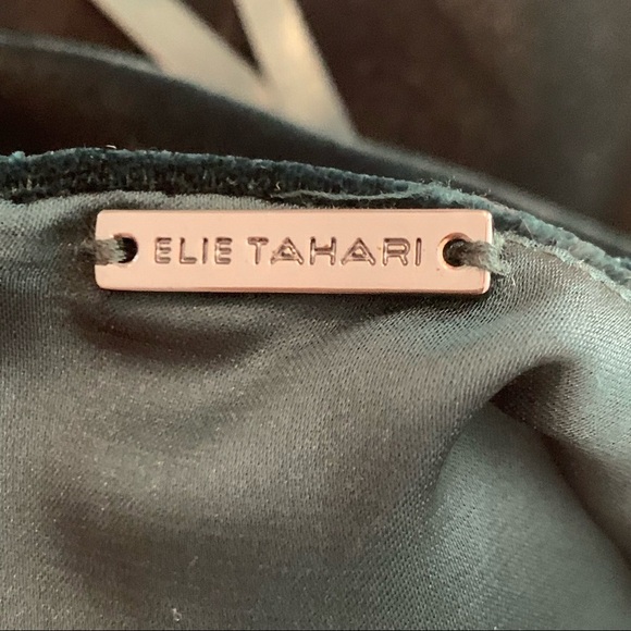 ELIE TAHARI Velvet Green Sleeveless Sheath Dress Cut Out Cocktail Party Size 0 - Picture 2 of 16